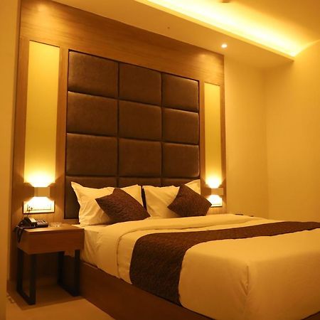 Hotel Sai Pritam 孟买 外观 照片