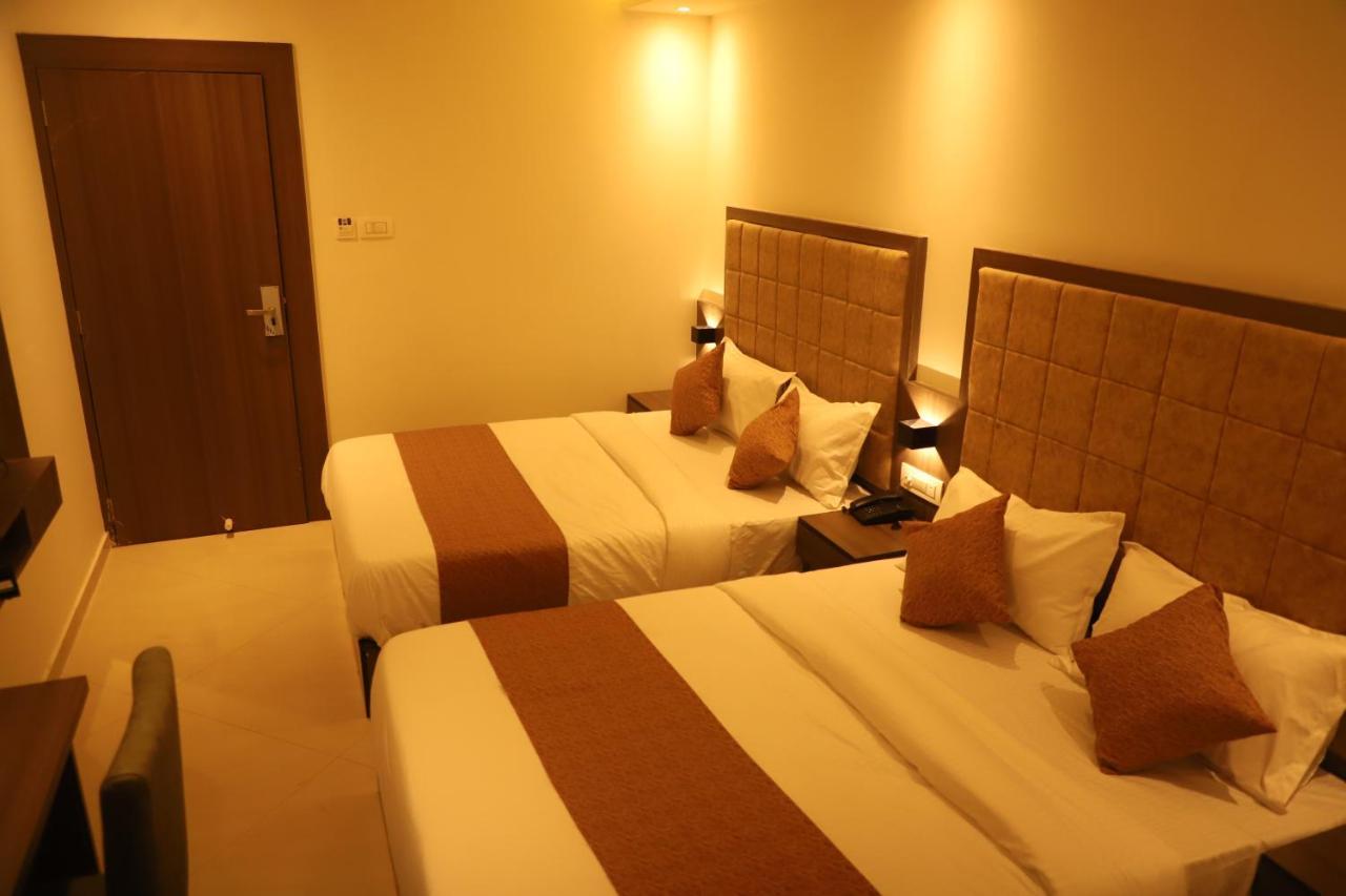 Hotel Sai Pritam 孟买 外观 照片