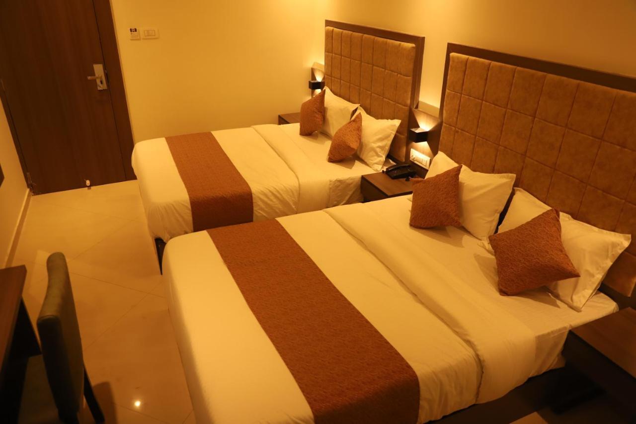 Hotel Sai Pritam 孟买 外观 照片