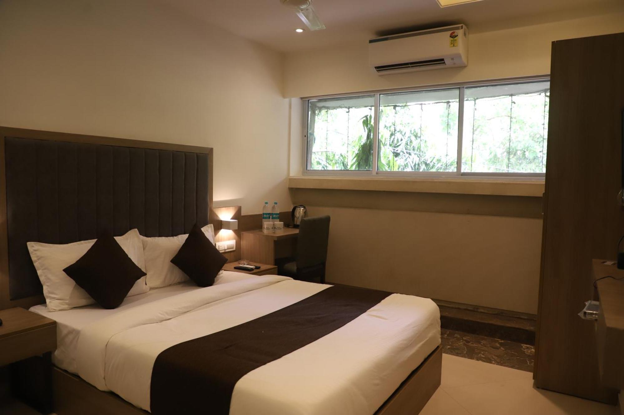 Hotel Sai Pritam 孟买 外观 照片