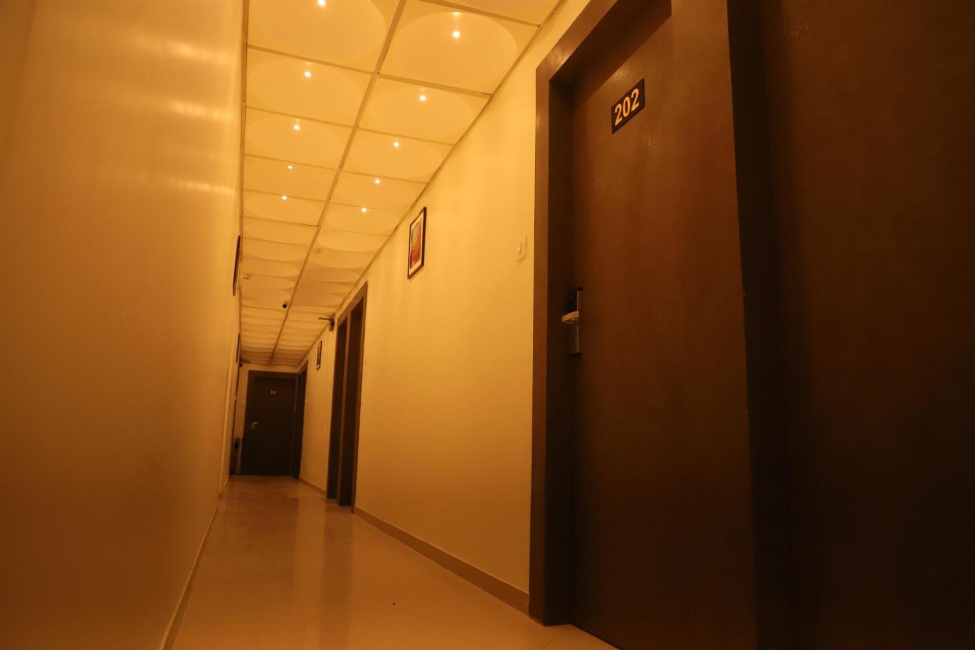 Hotel Sai Pritam 孟买 外观 照片